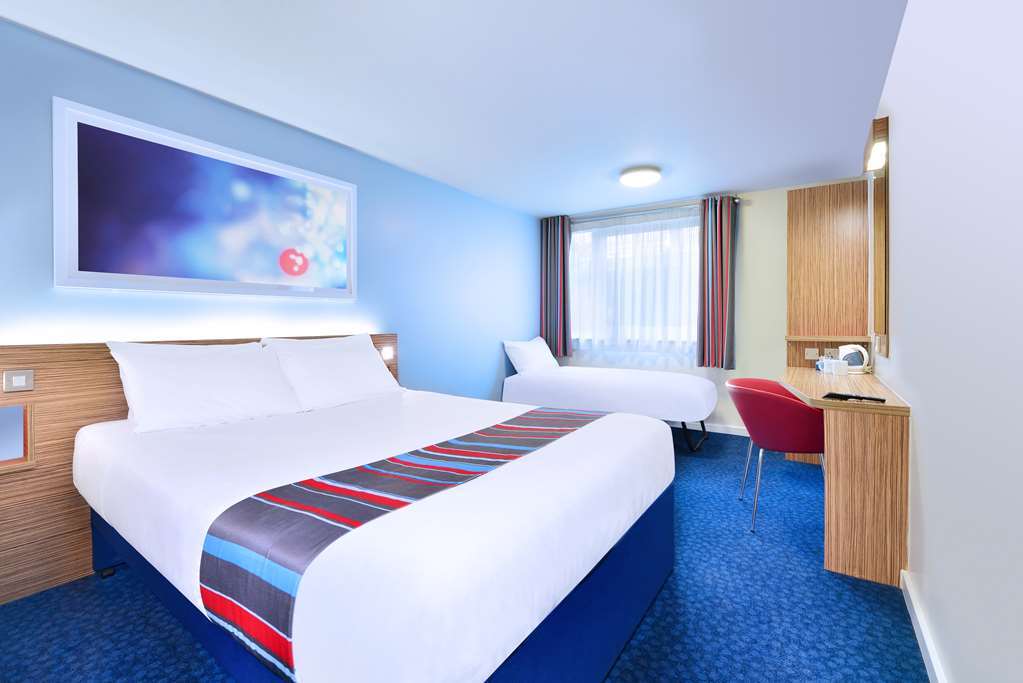 Travelodge Bristol Central Anchor Road 객실 사진