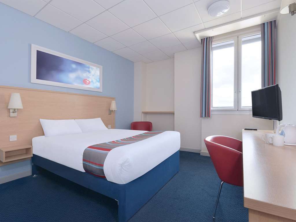 Travelodge Bristol Central Anchor Road 객실 사진